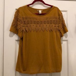 Cute! Mustard colored top by H &M